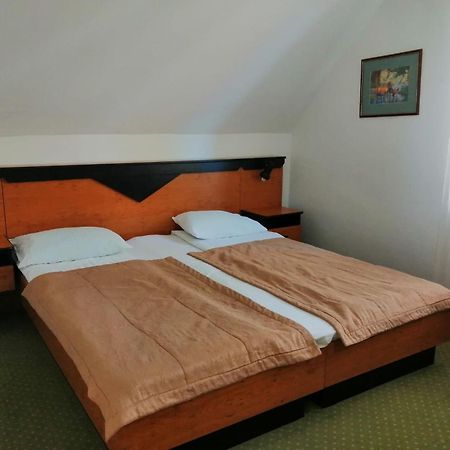 Pensiunea Colina Poiana Brasov Exterior photo