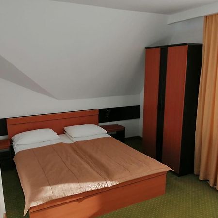 Pensiunea Colina Poiana Brasov Exterior photo